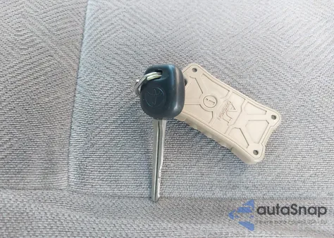 2004 Toyota Sequoia Sr5 V8 из США, поврежденный, VIN 5TDBT44A24S219345